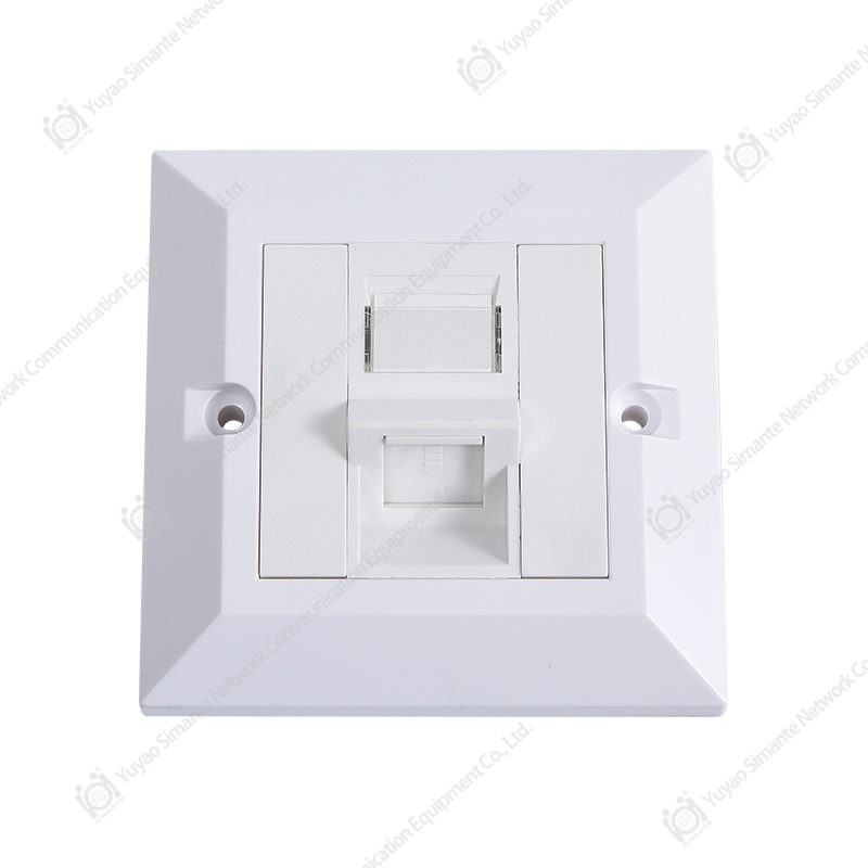 SMT-4306-86X-1X One Port Beveled Frame 45°UK Type Faceplate